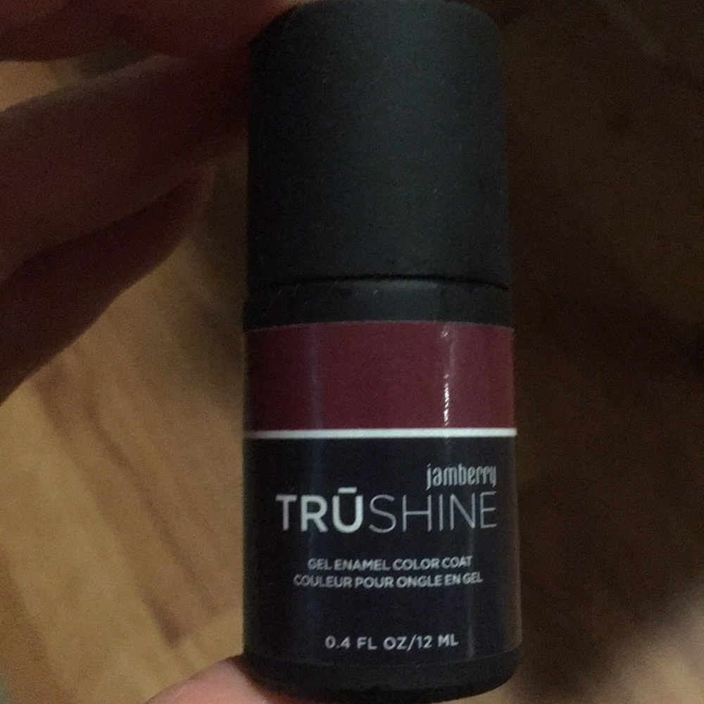 Jamberry Trushine black cherry gel enamel